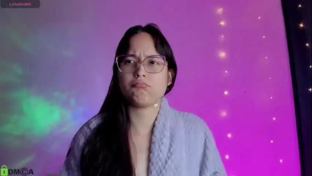 Image 4 of shantalcerezo Stream on Chaturbate on 18 days ago