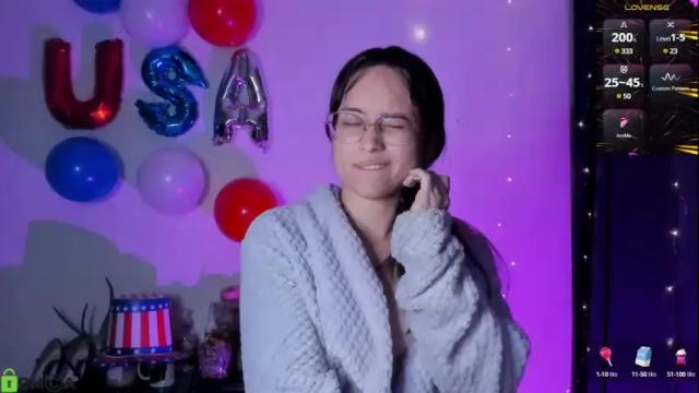 Image 12 of shantalcerezo Stream on Chaturbate on 17 days ago