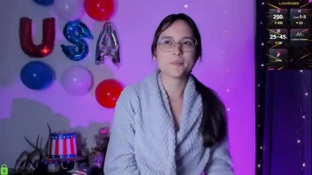 Image 6 of shantalcerezo Stream on Chaturbate on 17 days ago
