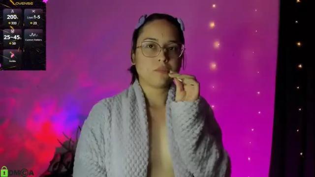 Image 10 of shantalcerezo Stream on Chaturbate on 15 days ago