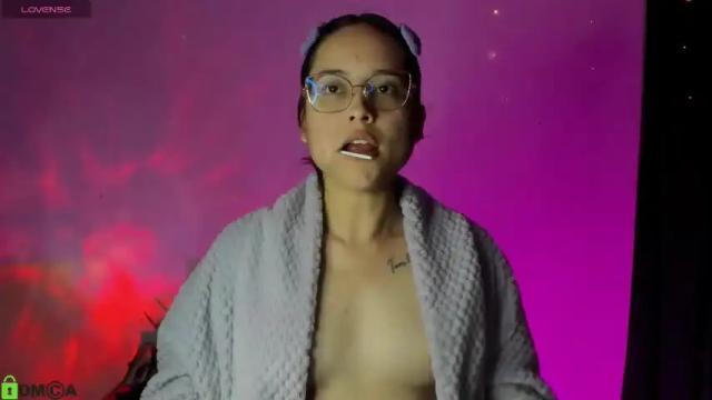 Image 2 of shantalcerezo Stream on Chaturbate on 15 days ago