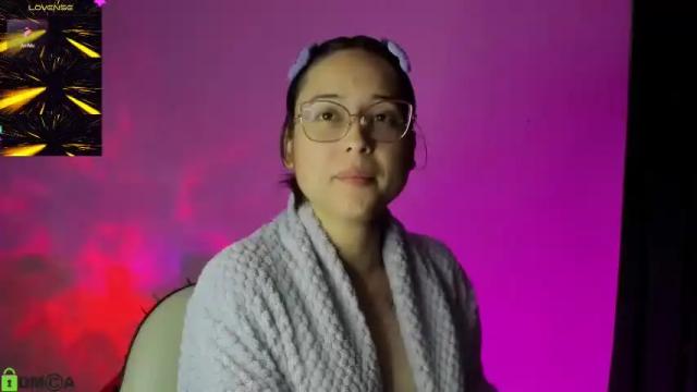 Image 6 of shantalcerezo Stream on Chaturbate on 15 days ago