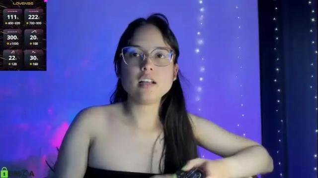 Image 3 of shantalcerezo Stream on Chaturbate on 12 days ago