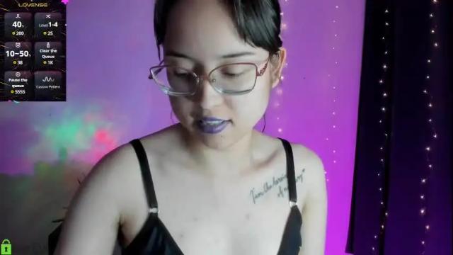 Image 3 of shantalcerezo Stream on Chaturbate on 8 days ago