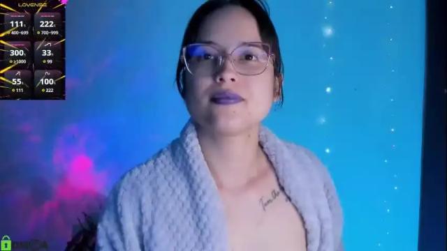 Image 2 of shantalcerezo Stream on Chaturbate on 5 days ago
