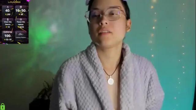 Image 12 of shantalcerezo Stream on Chaturbate on 1 day ago