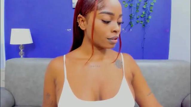 Image 4 of shantalgomes Stream on Chaturbate on 1 month ago