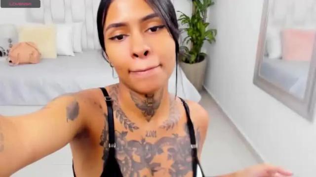 Image 10 of shantall_scott Stream on Chaturbate on 17 months ago