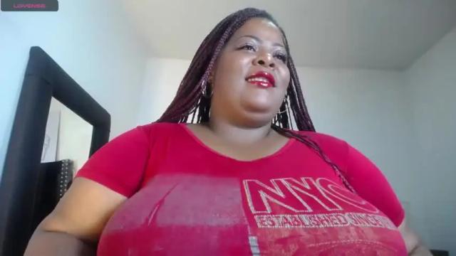 Image 3 of shantall_violet Stream on Chaturbate on 16 months ago