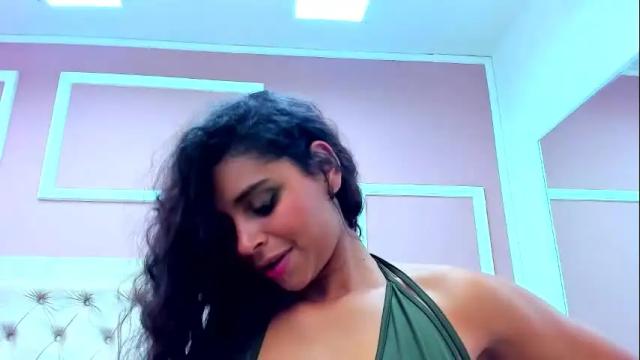 Image 3 of shantalsmithh Stream on Chaturbate on 1 month ago