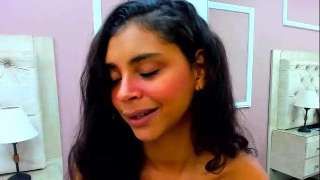 Image 6 of shantalsmithh Stream on Chaturbate on 1 month ago