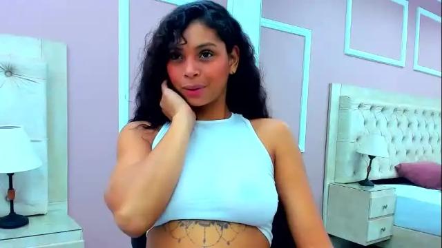 Image 4 of shantalsmithh Stream on Chaturbate on 1 month ago