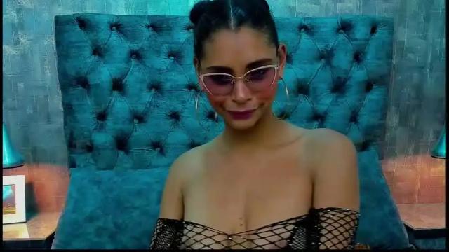 Image 2 of shantalsmithh Stream on Chaturbate on 2 days ago