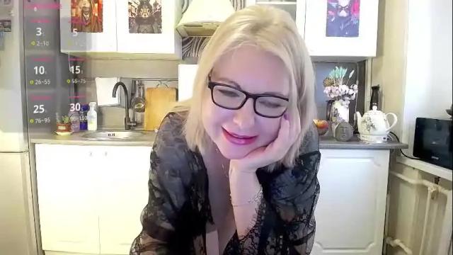 Image 11 of shantimoon Stream on Chaturbate on 25 days ago