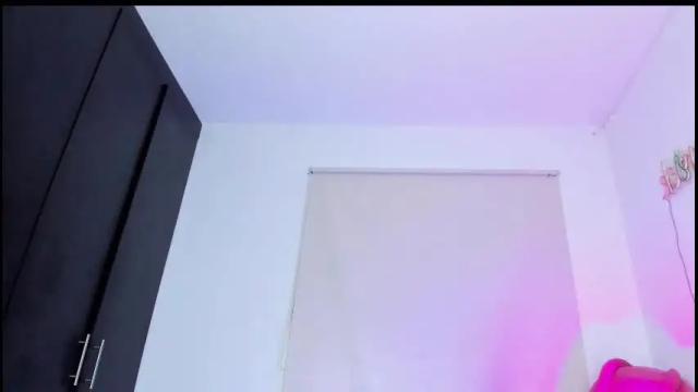 Image 2 of sharickebonyts Stream on Chaturbate on 27 days ago