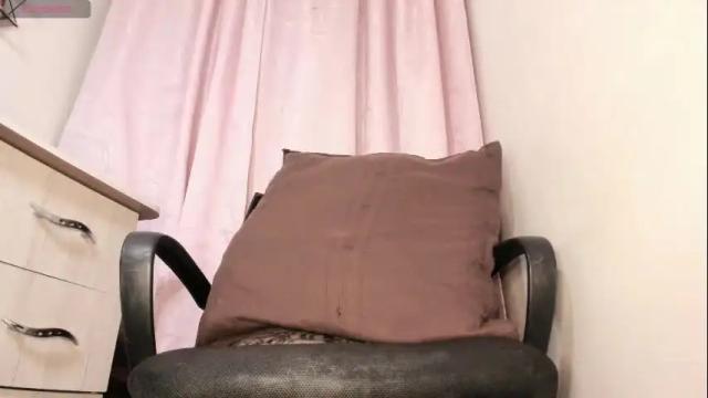 Image 3 of sharijones_1 Stream on Chaturbate on 12 days ago