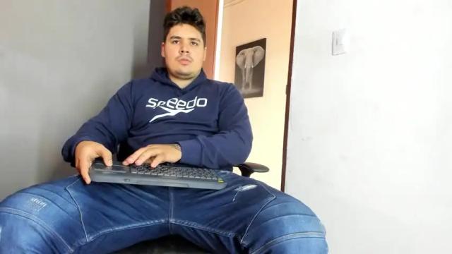 Image 2 of sharkmerlin Stream on Chaturbate on 17 months ago