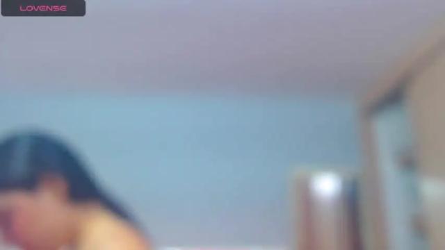Image 2 of sharlotross_ Stream on Chaturbate on 19 months ago