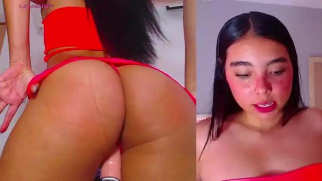 Image 12 of sharlotross_ Stream on Chaturbate on 17 months ago