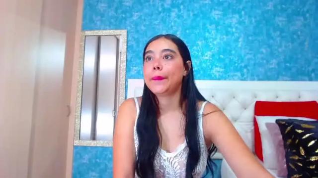 Image 4 of sharlotross_ Stream on Chaturbate on 14 months ago