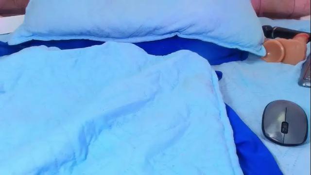 Image 12 of sharlott_kiss Stream on Chaturbate on 1 month ago