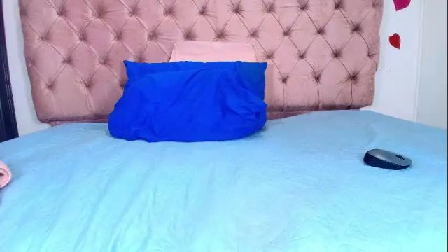Image 7 of sharlott_kiss Stream on Chaturbate on 6 days ago