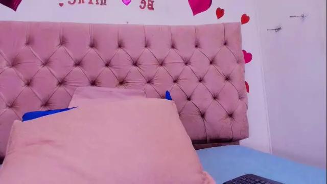 Image 8 of sharlott_kiss Stream on Chaturbate on 3 months ago