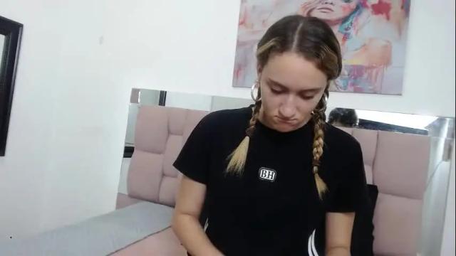 Image 6 of sharlotte__jones Stream on Chaturbate on 3 months ago