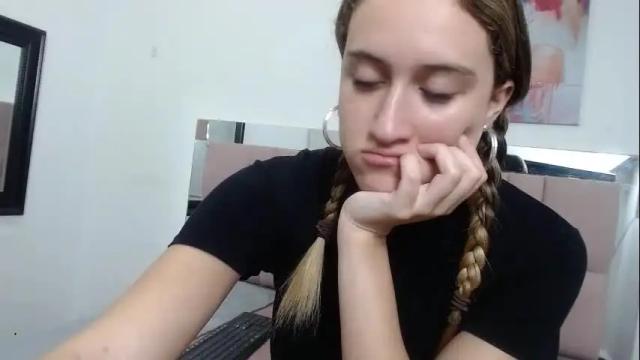 Image 7 of sharlotte__jones Stream on Chaturbate on 3 months ago