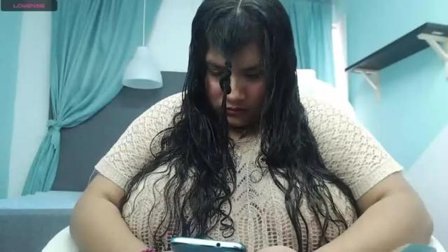 Image 6 of sharlotte_youn Stream on Chaturbate on 18 months ago