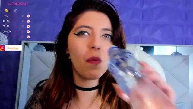 Image 2 of sharol_leon Stream on Chaturbate on 14 months ago