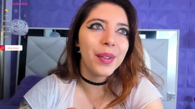 Image 12 of sharol_leon Stream on Chaturbate on 13 months ago