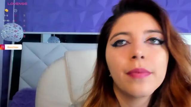 Image 7 of sharol_leon Stream on Chaturbate on 13 months ago