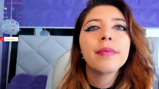 Image 8 of sharol_leon Stream on Chaturbate on 13 months ago