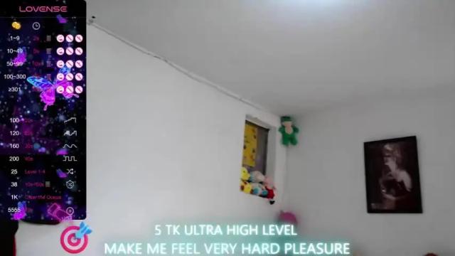 Image 2 of sharol_scarlett Stream on Chaturbate on 18 months ago