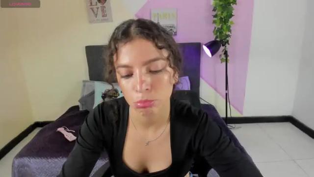 Image 11 of sharon_bell Stream on Chaturbate on 14 months ago