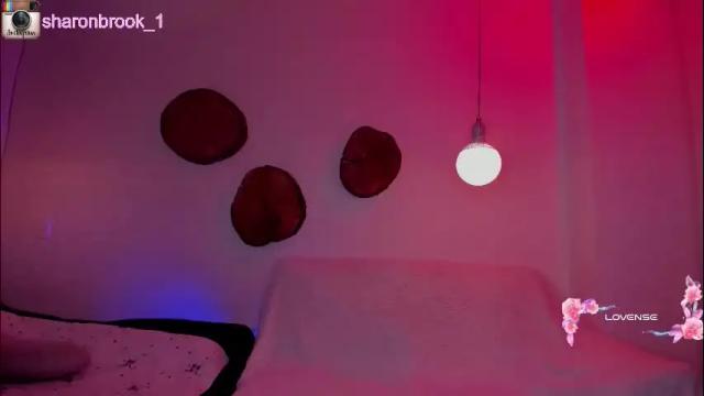 Image 4 of sharon_brook Stream on Chaturbate on 3 months ago