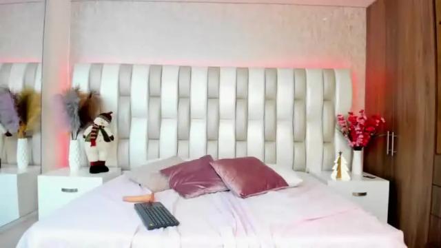 Image 8 of sharon_clark_ Stream on Chaturbate on 22 months ago