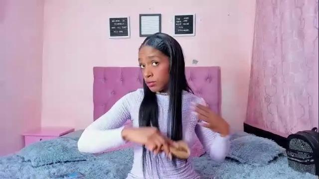 Image 12 of sharon_hill1 Stream on Chaturbate on 1 month ago