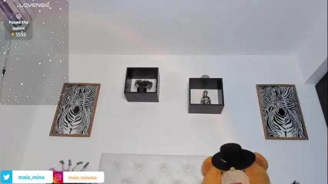 Image 4 of sharon_smiith_ Stream on Chaturbate on 3 days ago