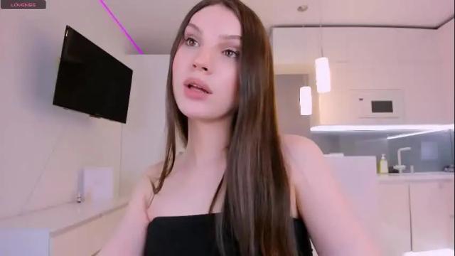 Image 10 of sharonforever Stream on Chaturbate on 3 months ago