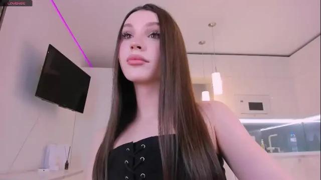 Image 4 of sharonforever Stream on Chaturbate on 1 month ago