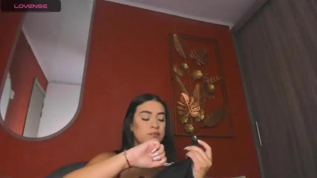Image 3 of sharonlewy Stream on Chaturbate on 17 months ago