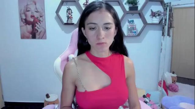 Image 6 of sharonsander1 Stream on Chaturbate on 2 months ago