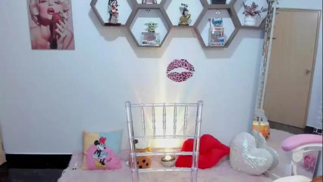 Image 3 of sharonsander1 Stream on Chaturbate on 20 days ago