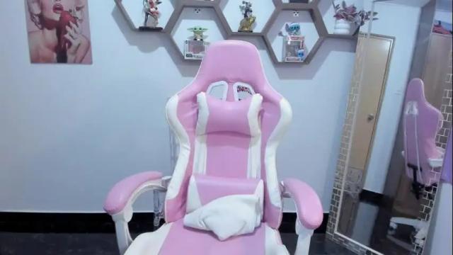 Image 4 of sharonsander1 Stream on Chaturbate on 29 days ago