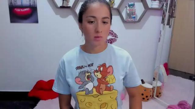 Image 8 of sharonsander1 Stream on Chaturbate on 26 days ago