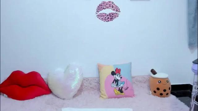 Image 11 of sharonsander1 Stream on Chaturbate on 22 days ago