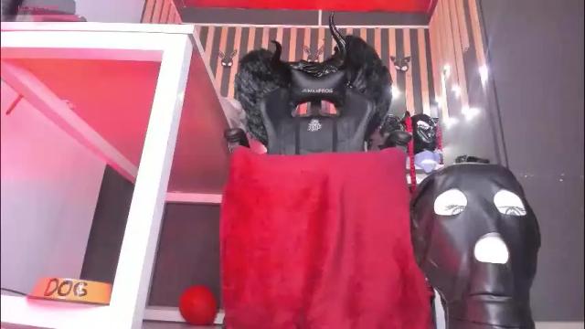 Image 4 of sharoon_gold Stream on Chaturbate on 2 months ago