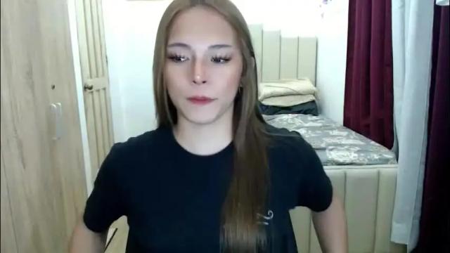 Image 3 of shawntel_cutiee Stream on Chaturbate on 1 month ago